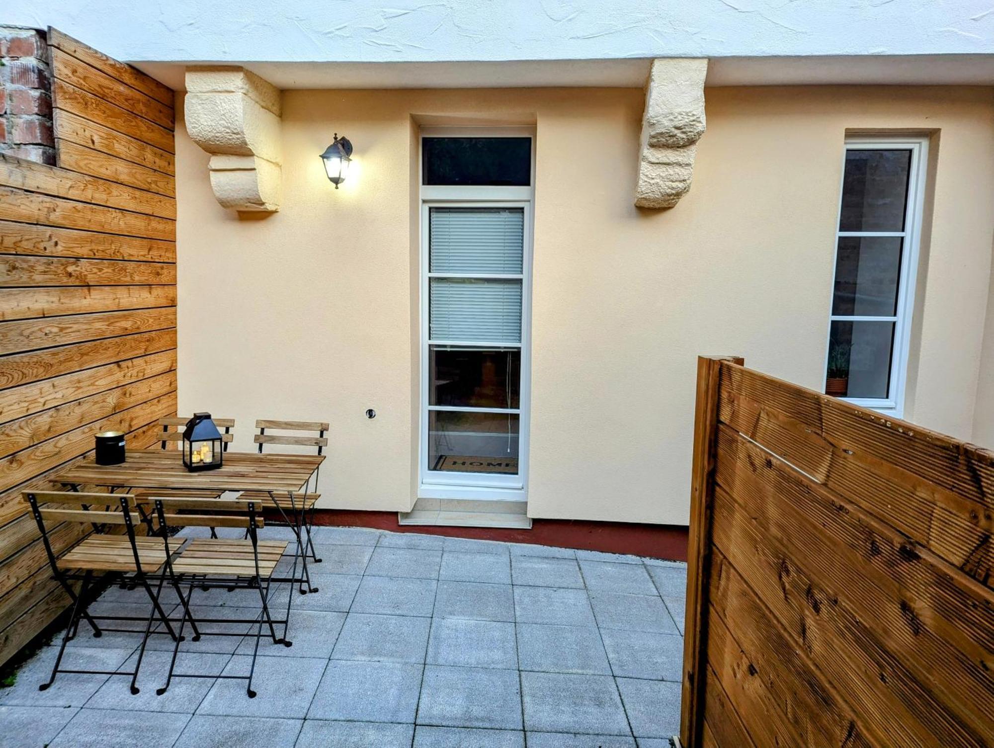 Apartamento Gemuetliche Oase Im Denkmal Bonnigheim Exterior foto