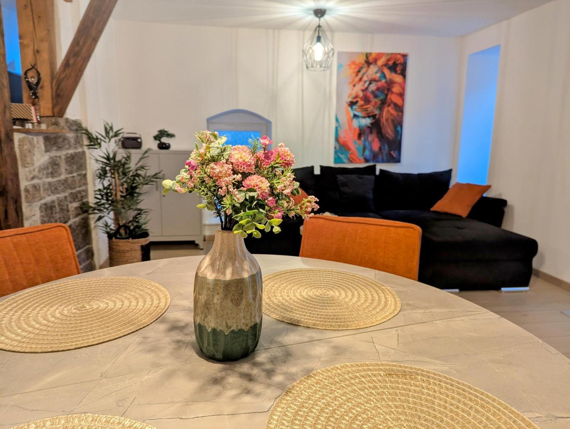 Apartamento Gemuetliche Oase Im Denkmal Bonnigheim Exterior foto